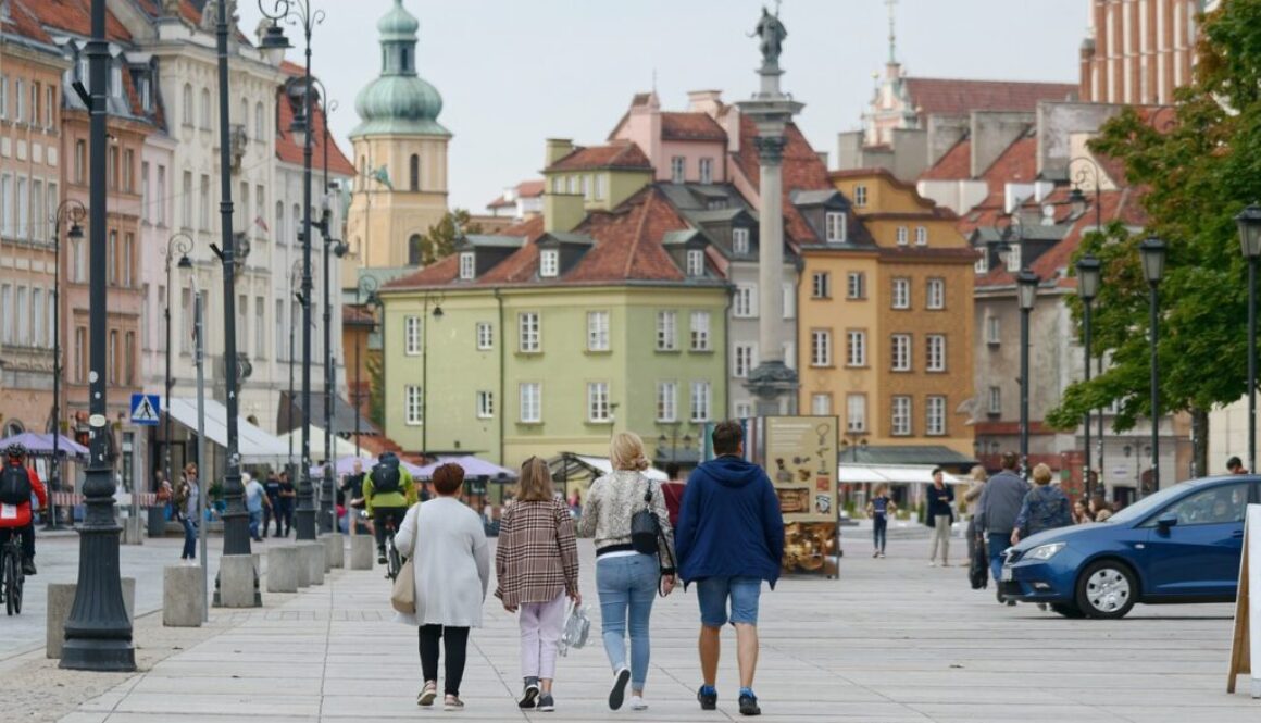 warsaw old town people street city 6630385